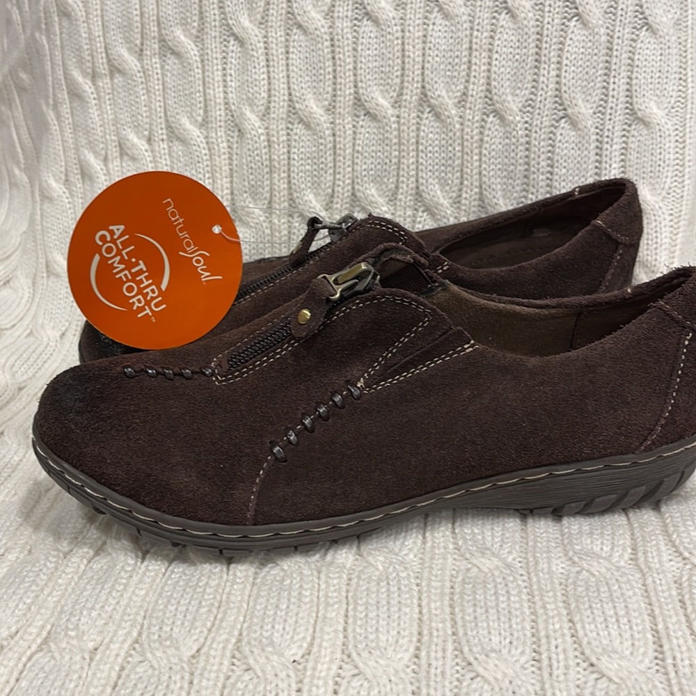 NWT Brown Casual Shoes Size 6